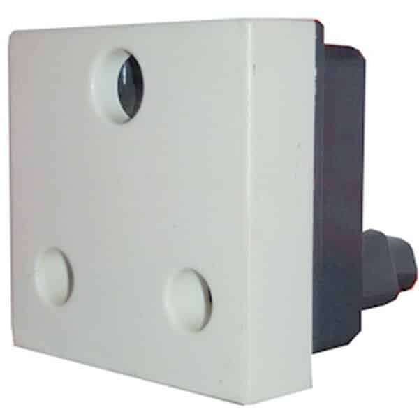 Legrand Myrius Modular Socket White - 25A 3 Pin, 2M