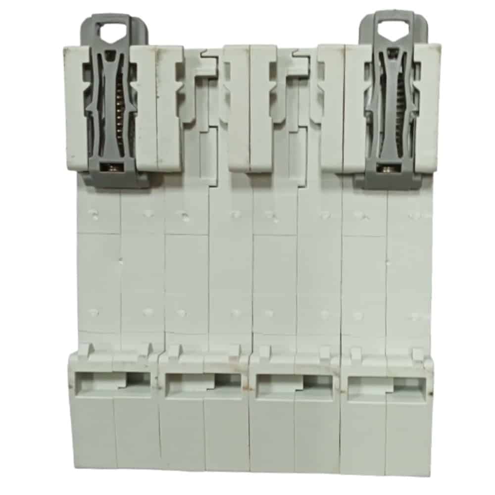 Legrand DX3 Isolators AC