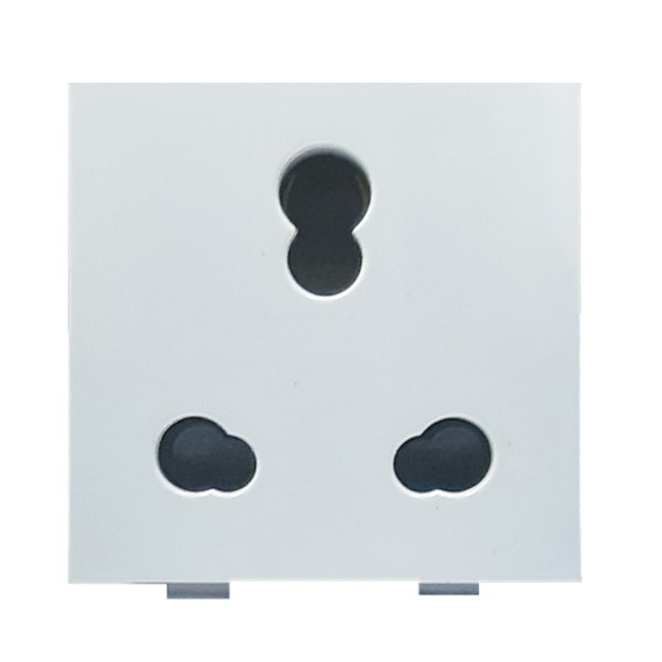 Legrand Britzy Modular Socket White - 6/16A 3 Pin, 2M
